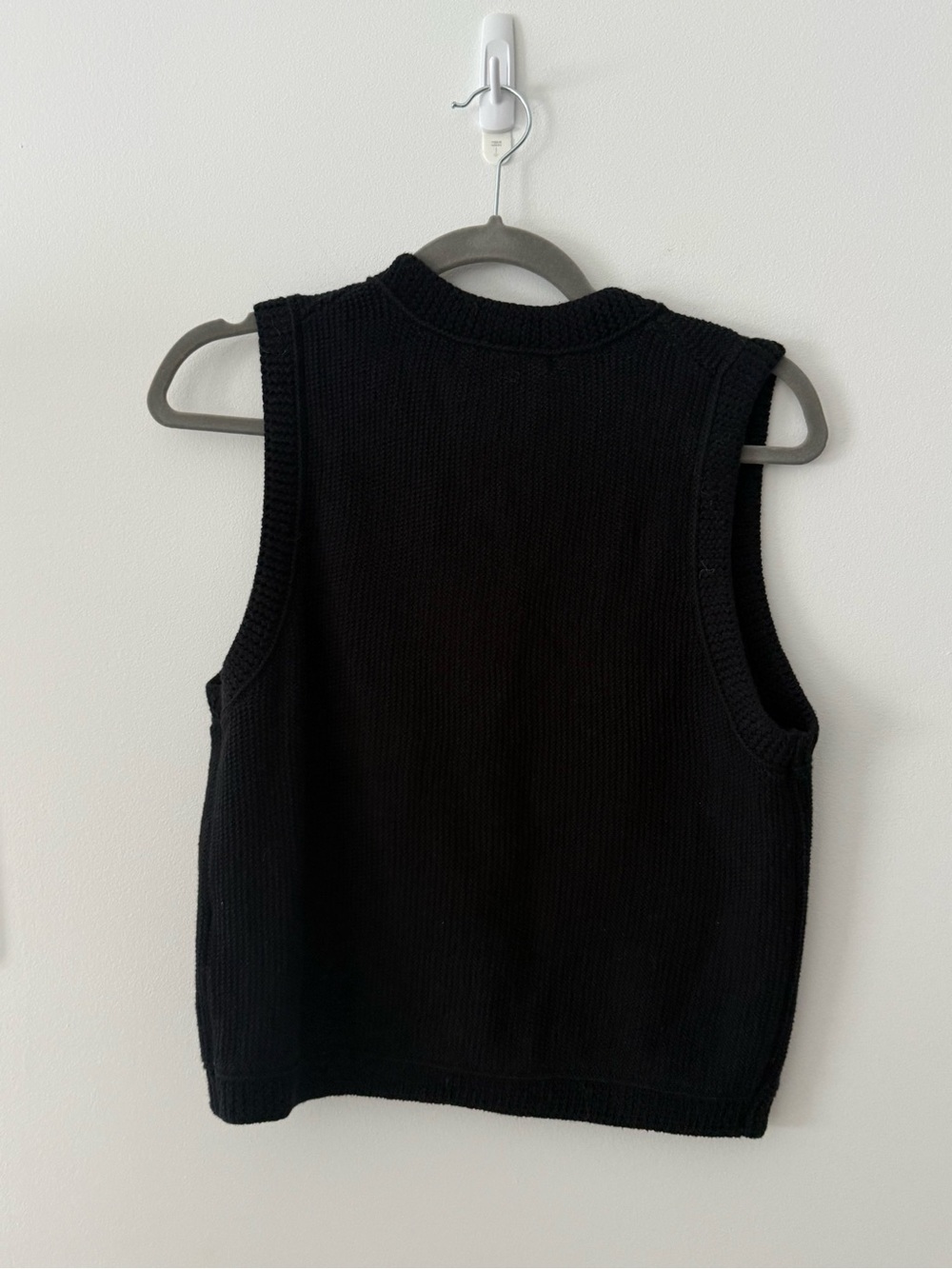 NWOT J.Crew Cropped Black Knit Button-Front Sweater Shell - Picture 2 of 8